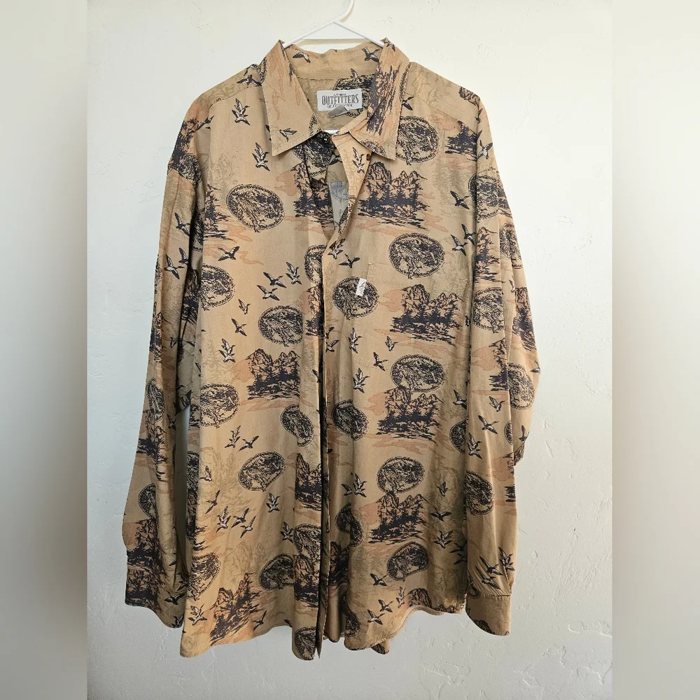 Roundtree & Yorke Authentic Outfitters Tan and Navy Western Button Down - Picture 1 of 3